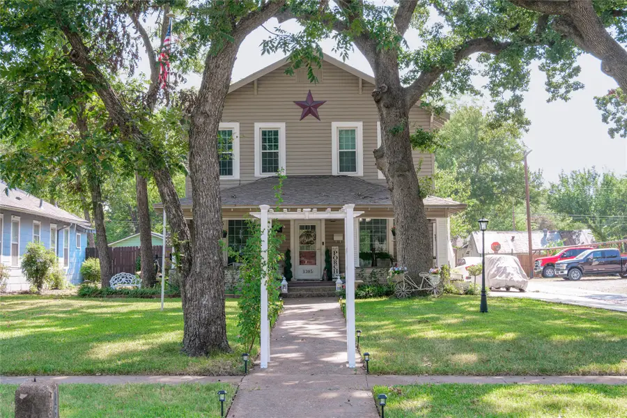 1305 S Crockett Street, Sherman, TX 75090 - #2