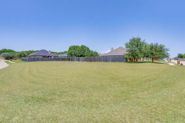 703 Carmen Ana Avenue, Grandview, TX 76050