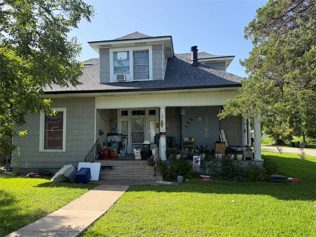 1002 E Texas Avenue, Mart, TX 76664 - #1