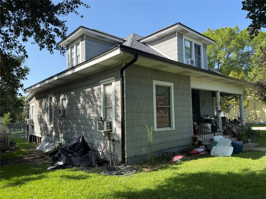 1002 E Texas Avenue, Mart, TX 76664 - #3