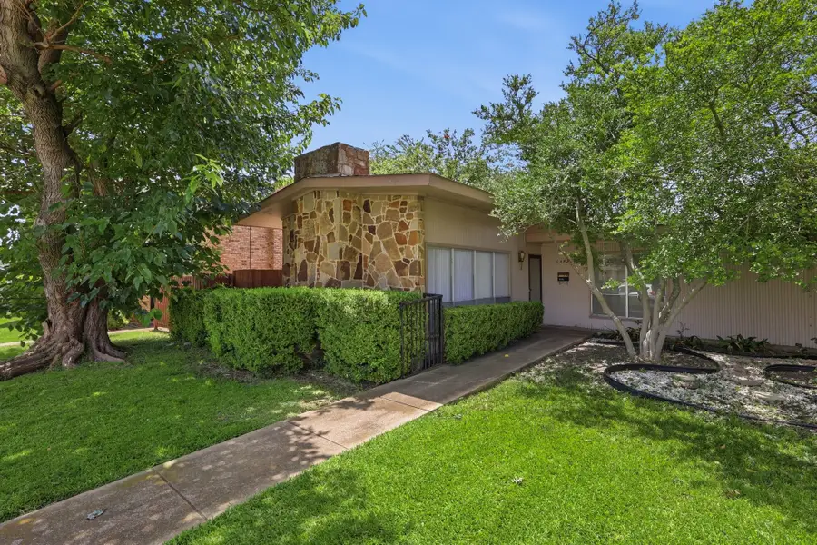 13422 Blossomheath Lane, Dallas, TX 75240 - #2