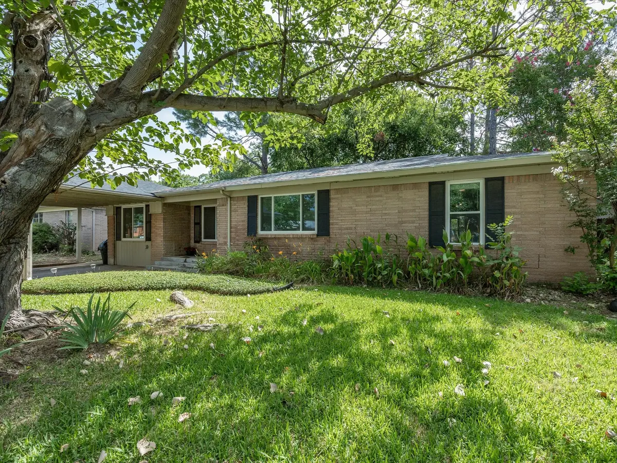 828 Billie Ruth Lane, Hurst, TX 76053 - #1