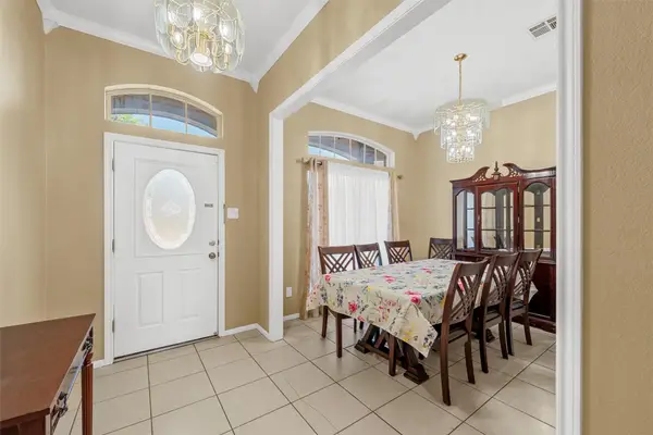 608 Pebble Creek Drive, Hewitt, TX 76643