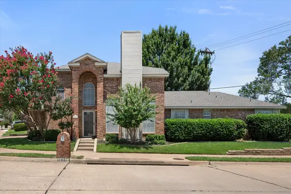 1239 Falcon Trail, Bedford, TX 76021