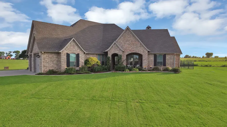 9688 Whispering Creek Terrace, Grandview, TX 76050 - #3