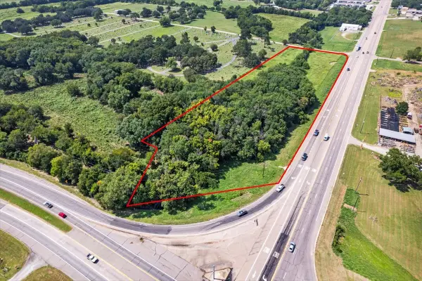 Westside N Tx-121 Highway, Bonham, TX 75418