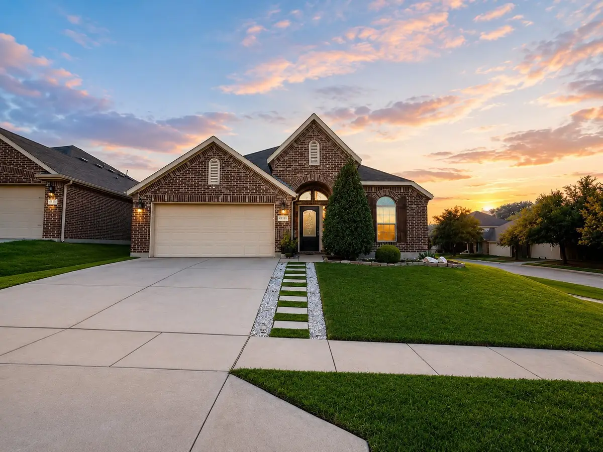 6333 Chalk Hollow Drive, Fort Worth, TX 76179 - #1