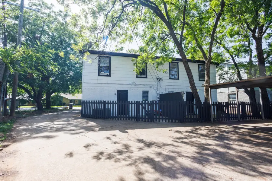 2904 S Fielder Road, Arlington, TX 76015 - #3