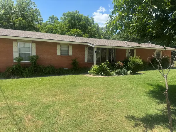 4205 Hickory Tree Road, Balch Springs, TX 75180