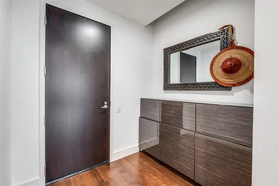 2408 Victory Park Lane #831, Dallas, TX 75219 - #3