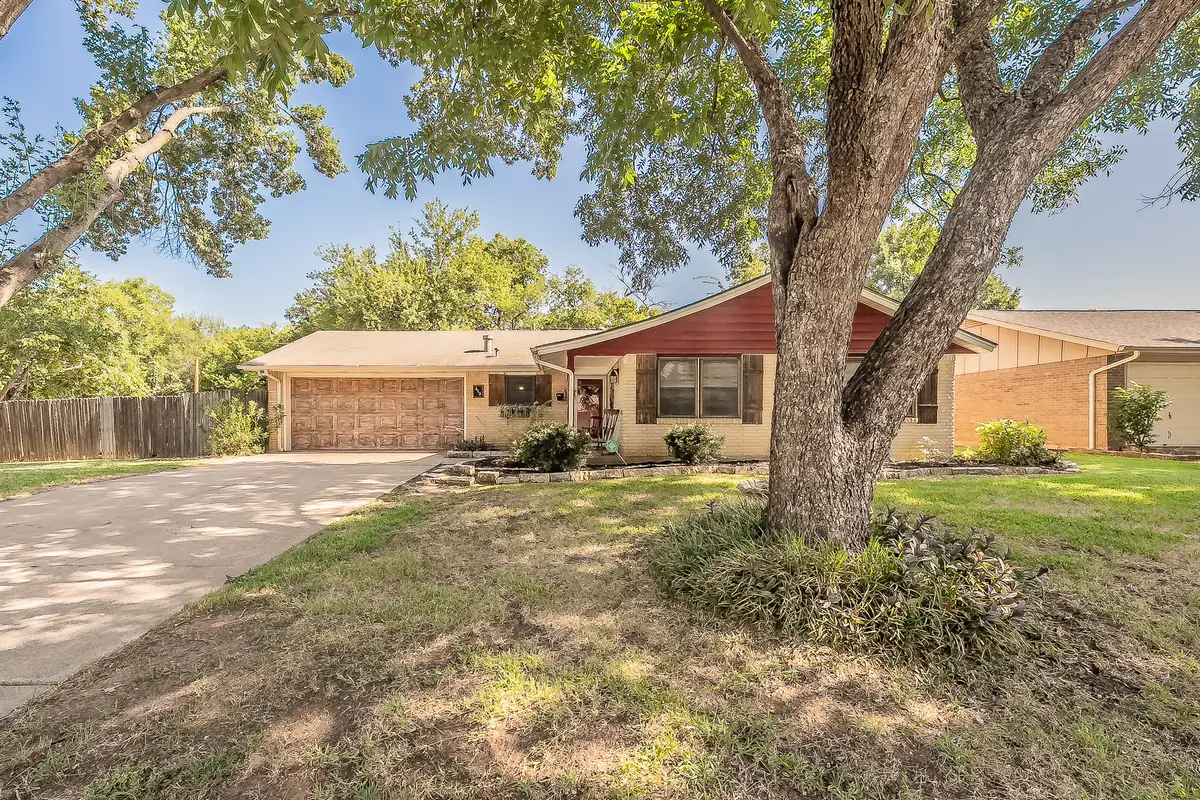 612 Bayless Drive, Euless, TX 76040 - #1