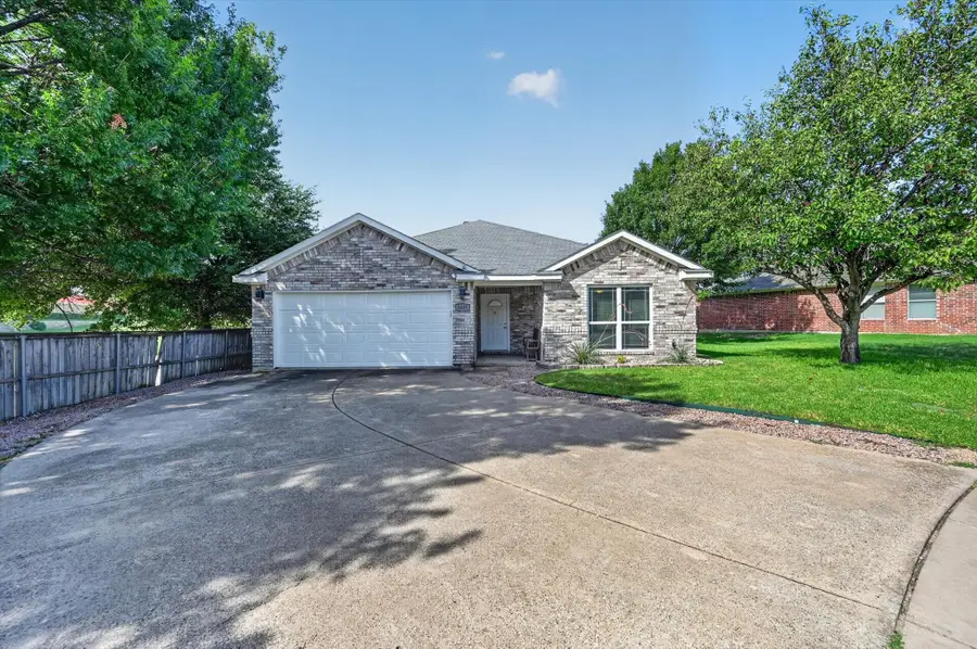 5440 Trout Creek Court, Watauga, TX 76137 - #2