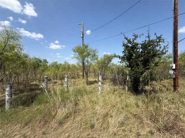 140 Arapaho Road, Brownwood, TX 76801