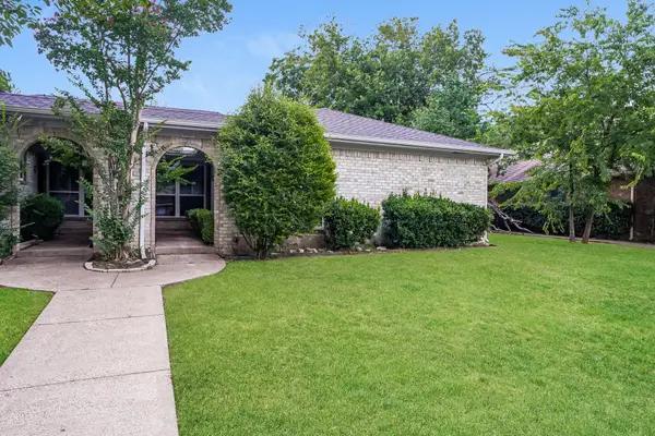 4804 Berridge Lane, Dallas, TX 75227