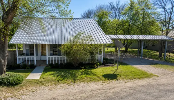 231 S Colorado Street, Whitney, TX 76692