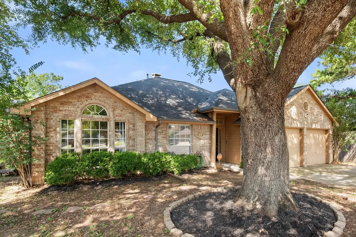 2818 Glen Ridge Drive, Arlington, TX 76016 - #1