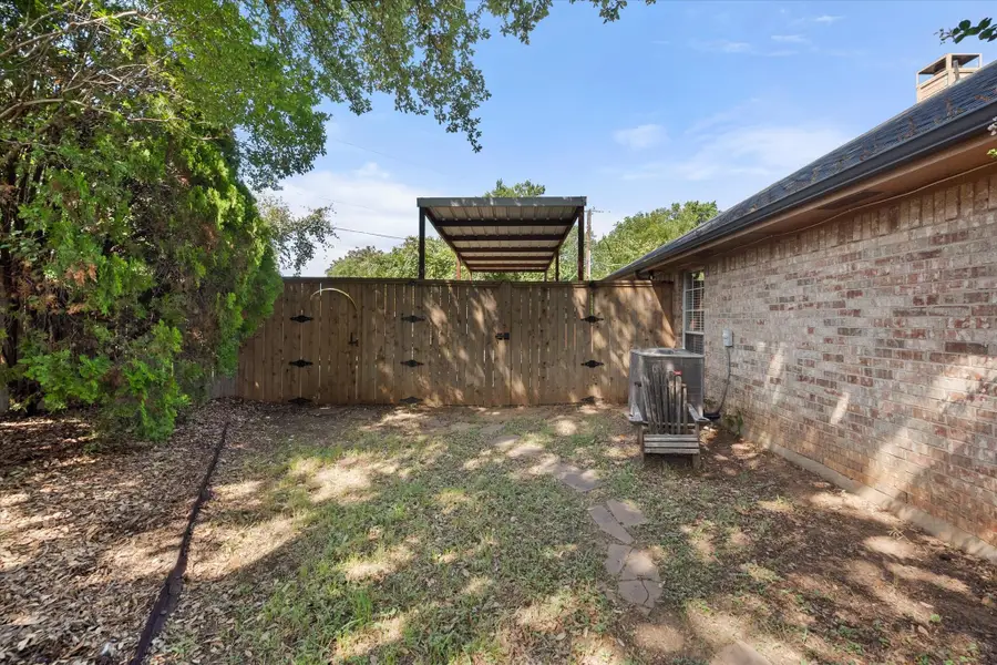 2818 Glen Ridge Drive, Arlington, TX 76016 - #3