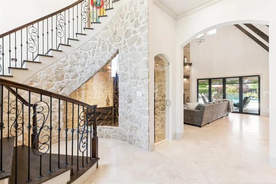 809 Lyndsey Way, Colleyville, TX 76034 - #3