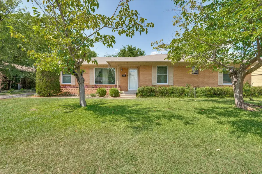 129 Aspen Street, Lancaster, TX 75134 - #2