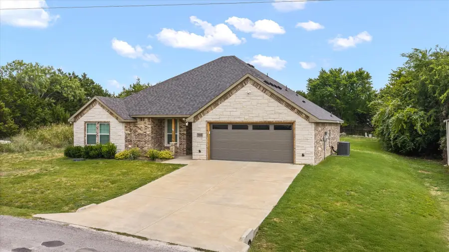 3209 Christine Drive, Granbury, TX 76048 - #3