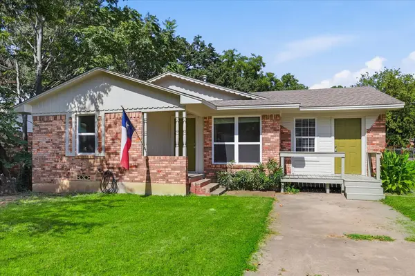 2017 Shawnee Street, Denton, TX 76209