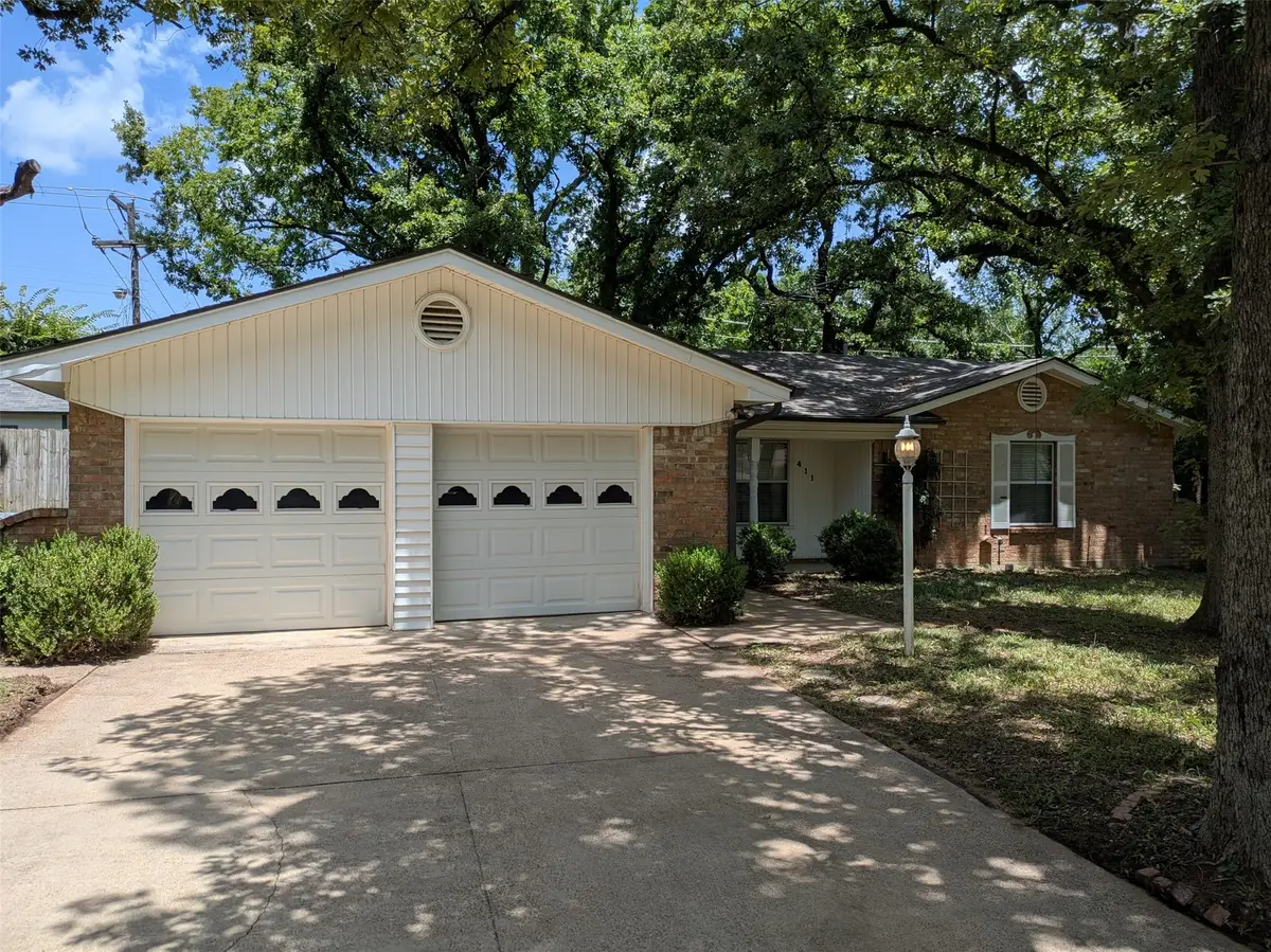 411 Baylor Drive, Arlington, TX 76010 - #1