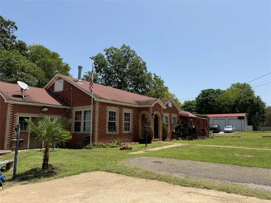140 S Main Street, Avinger, TX 75630 - #2