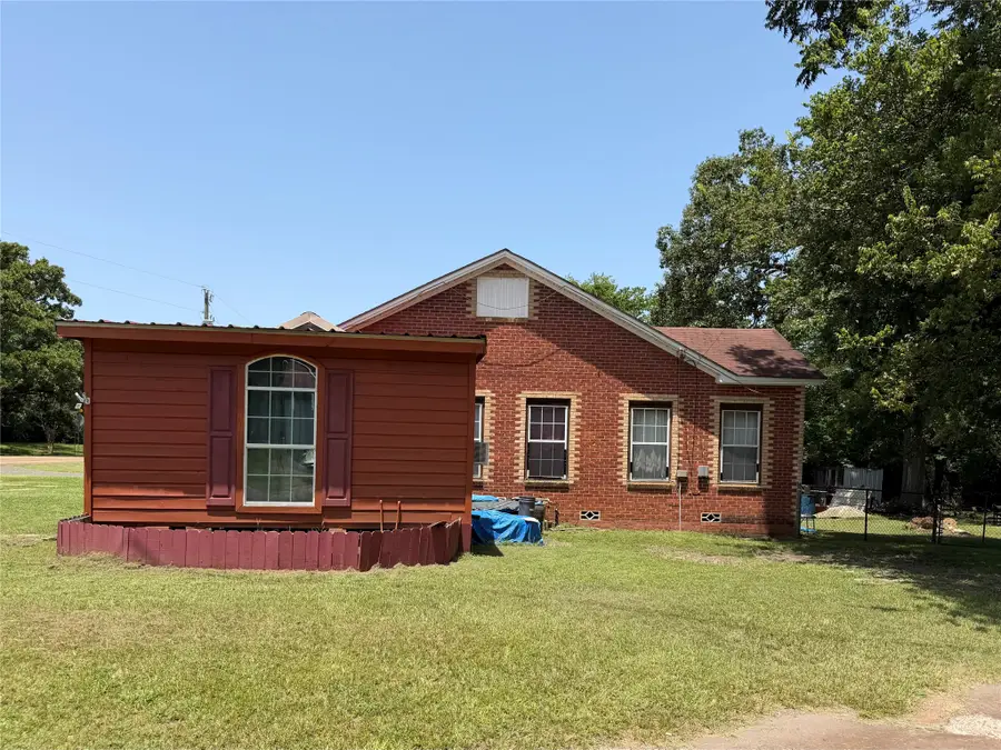 140 S Main Street, Avinger, TX 75630 - #3