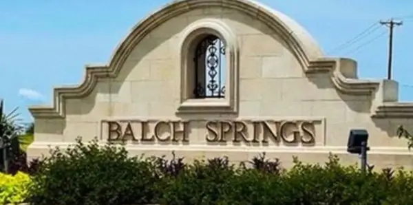 3016 Deepwell Road, Balch Springs, TX 75180
