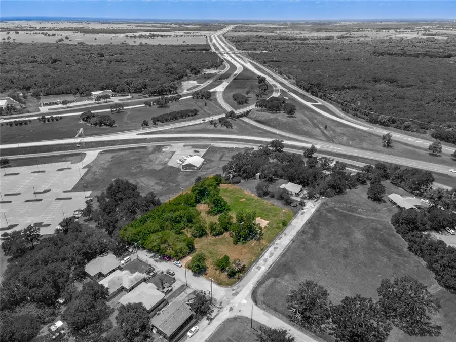 303 Carver, Kaufman, TX 75142 - #2