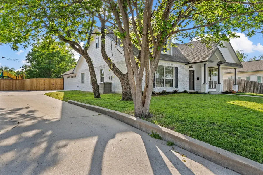 1208 N 15th Street, Waco, TX 76707 - #2