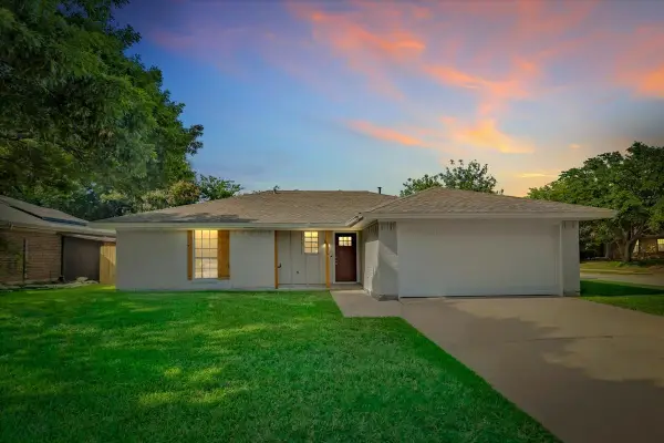 6561 Alta Vista Drive, Watauga, TX 76148