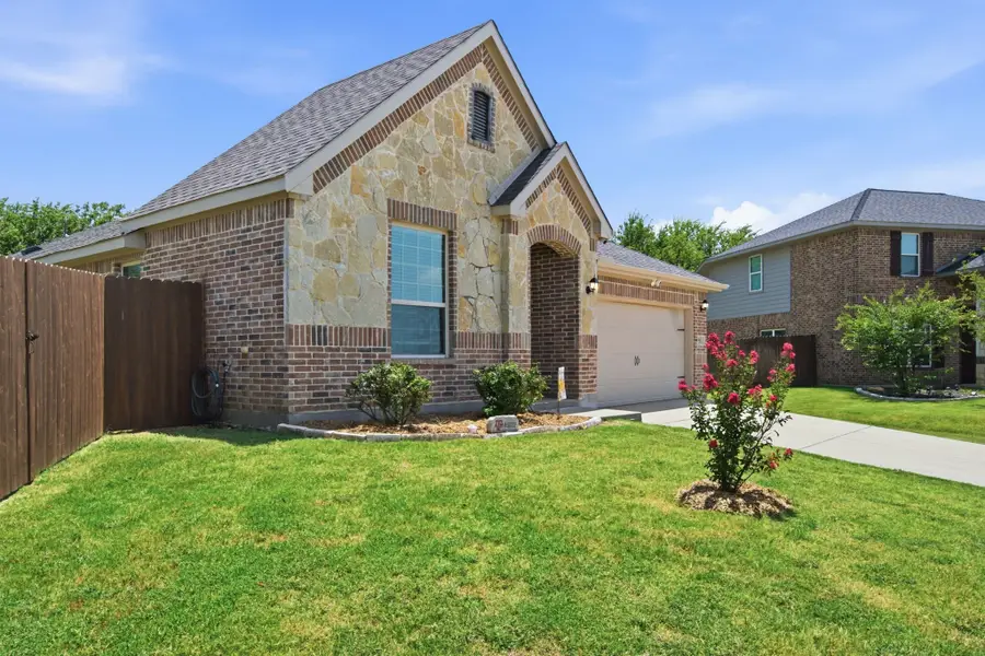 3901 Kensington Drive, Sanger, TX 76266 - #2