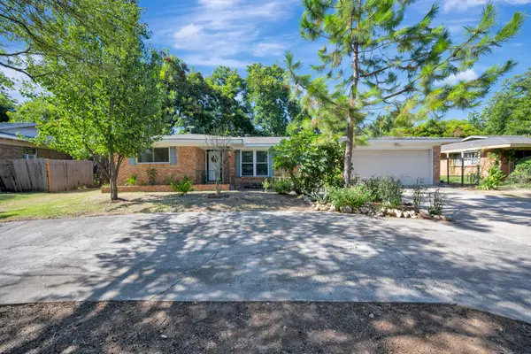 7004 Meadowbrook Drive, Fort Worth, TX 76112