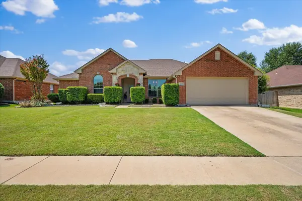 6030 Cynthia Drive, Midlothian, TX 76065