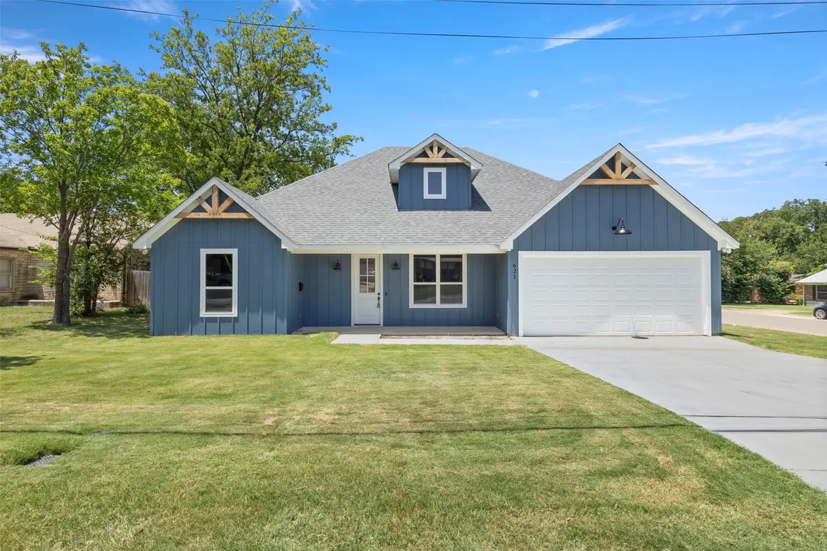 621 Oaklawn Drive, River Oaks, TX 76114 - #1