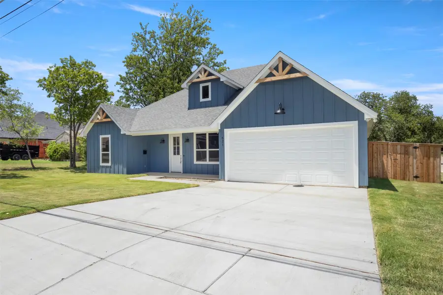 621 Oaklawn Drive, River Oaks, TX 76114 - #2