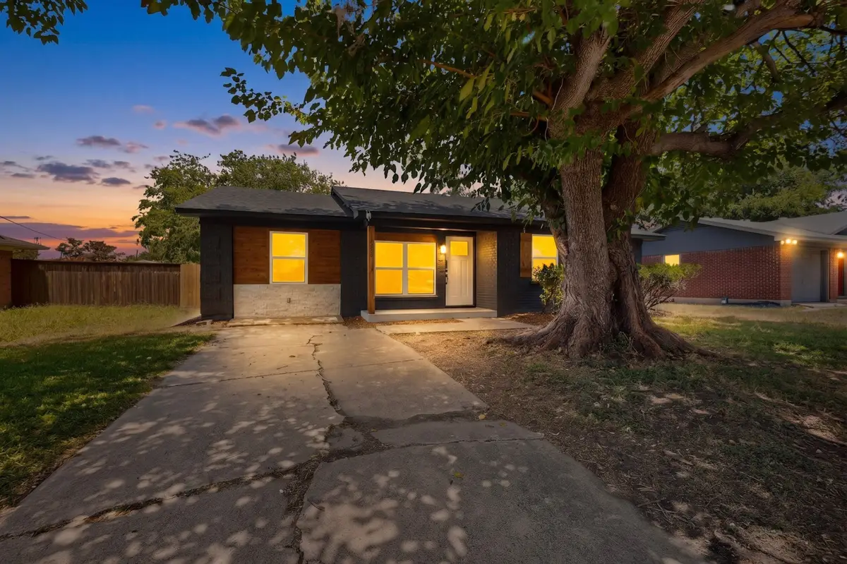 1313 Crockett Street, Garland, TX 75040 - #1