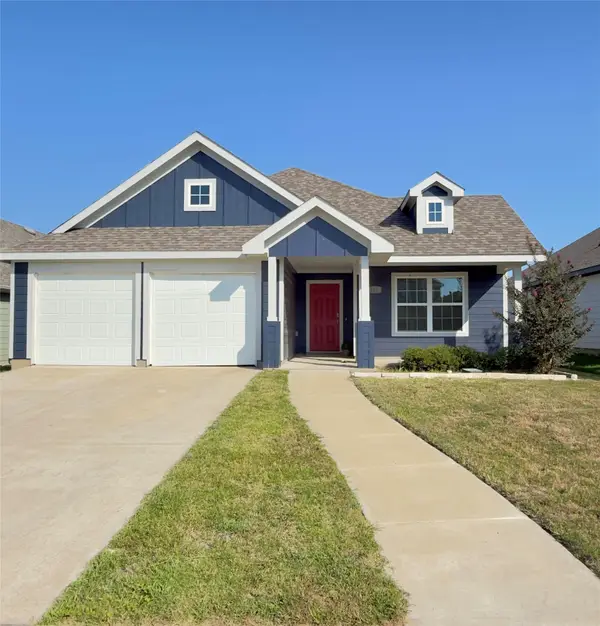 107 Spring Creek Lane, Terrell, TX 75160