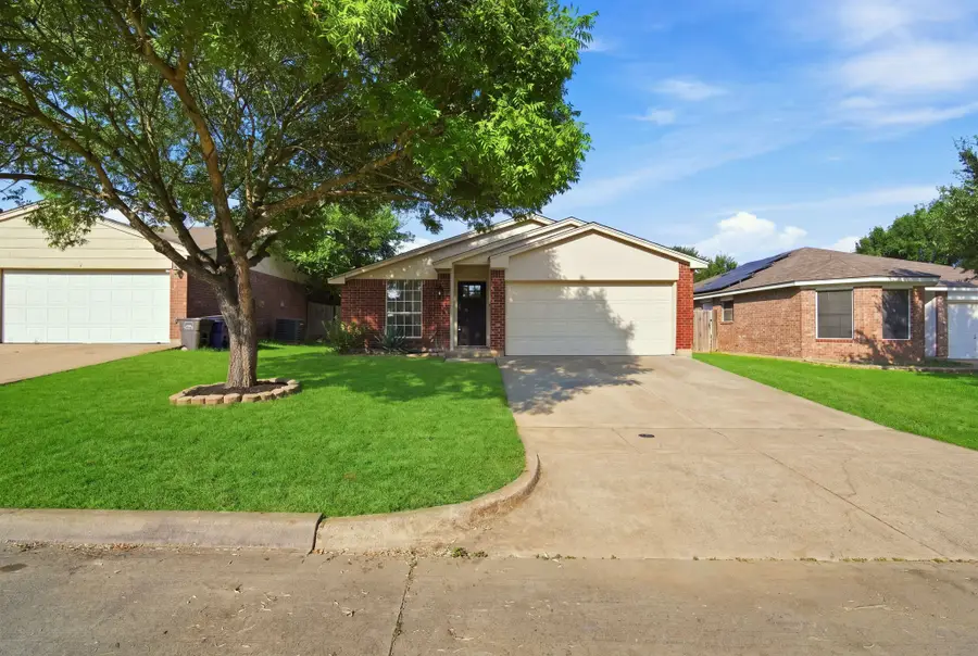 522 Berryhill Drive, Mansfield, TX 76063 - #2