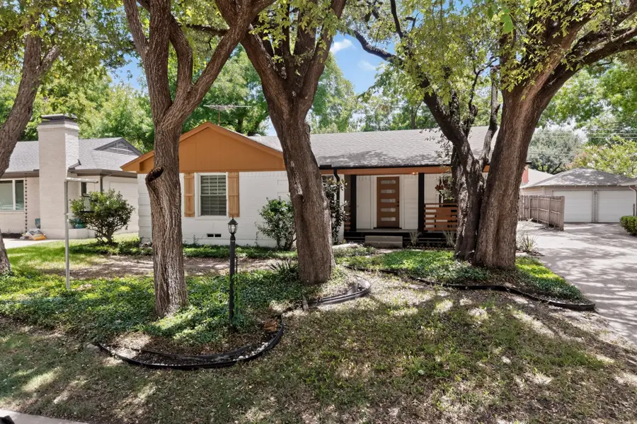 10520 Lippitt Avenue, Dallas, TX 75218 - #2