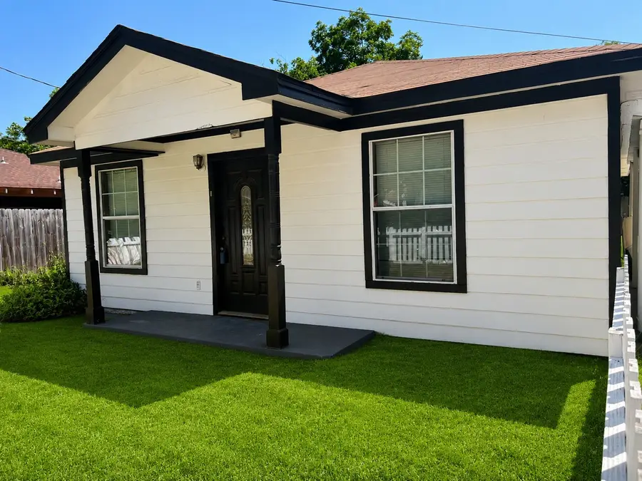 312 N Wood Street, Cleburne, TX 76033 - #3