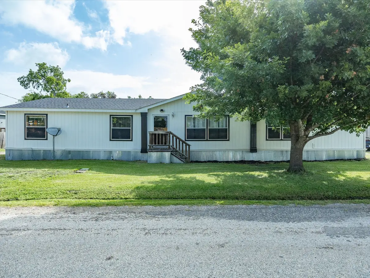 106 Hemphill Street, Avalon, TX 76623 - #1