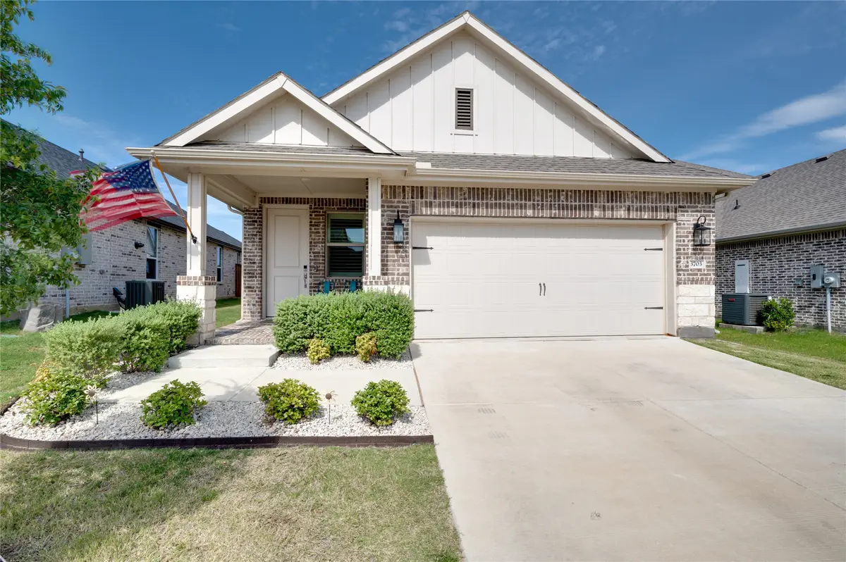 3703 Cloverleaf Lane, Sherman, TX 75092 - #1