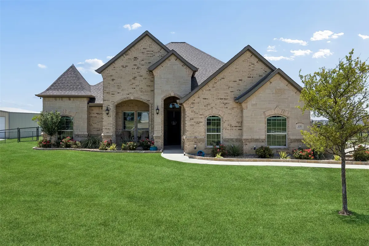 135 Stanford Lane, Springtown, TX 76082 - #1
