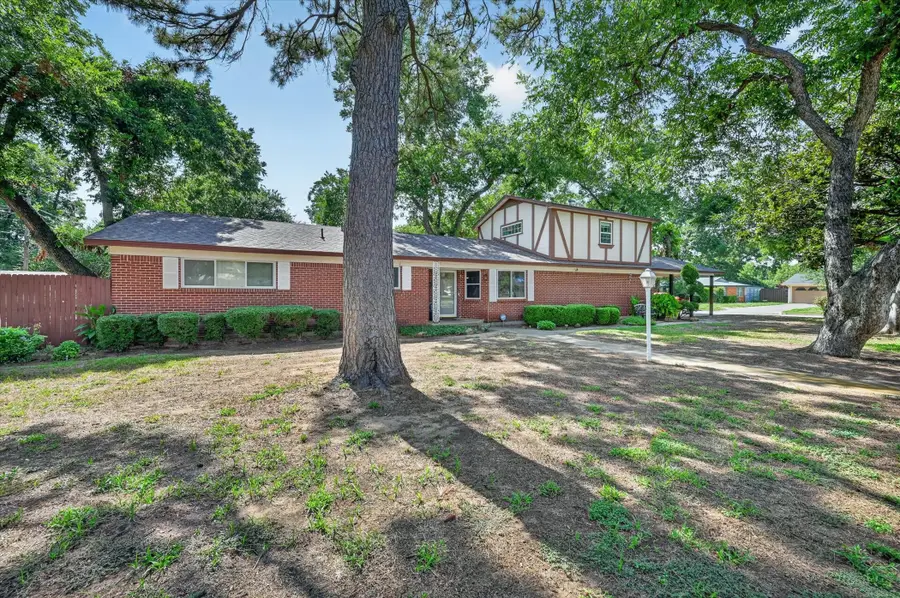 1800 Pecan Park Drive, Arlington, TX 76012 - #2