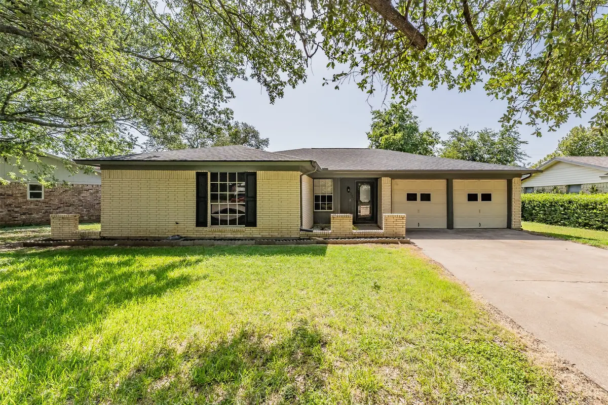 1227 Willowwood Drive, Cleburne, TX 76033 - #1