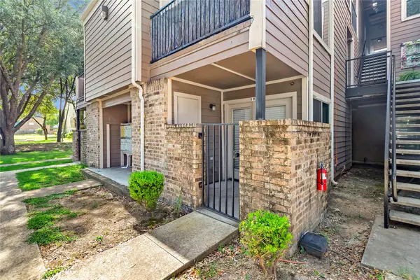 9829 Walnut Street #Condo O114, Dallas, TX 75243
