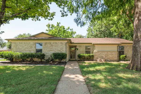 5100 Lasalle Drive, Arlington, TX 76016