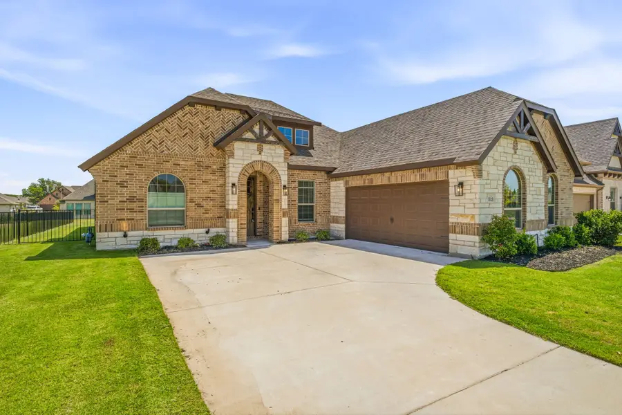 513 River Bank Court, Granbury, TX 76049 - #2